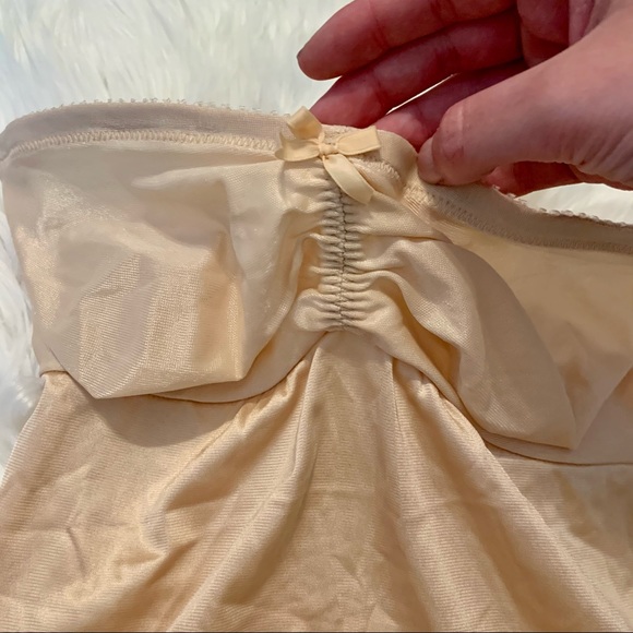 Jezebel Renee of Hollywood Nude Sheer Bustier - Picture 9 of 14